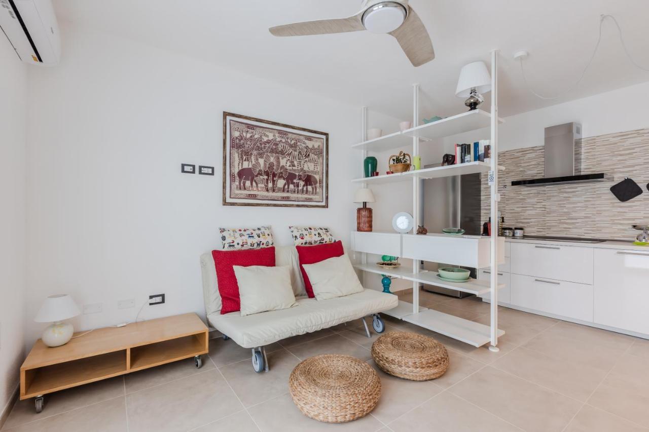 Pula Comfy Apartment W/ Private Parking 外观 照片