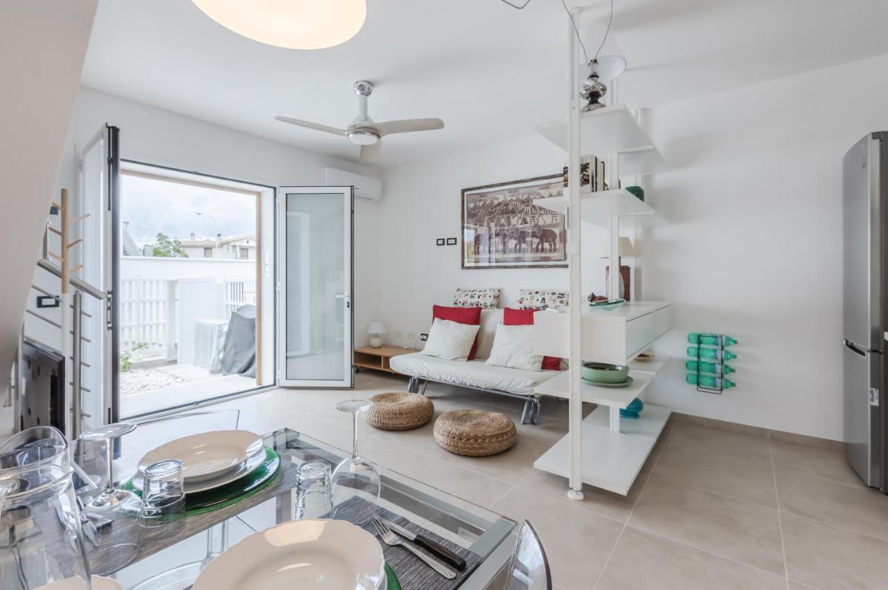 Pula Comfy Apartment W/ Private Parking 外观 照片